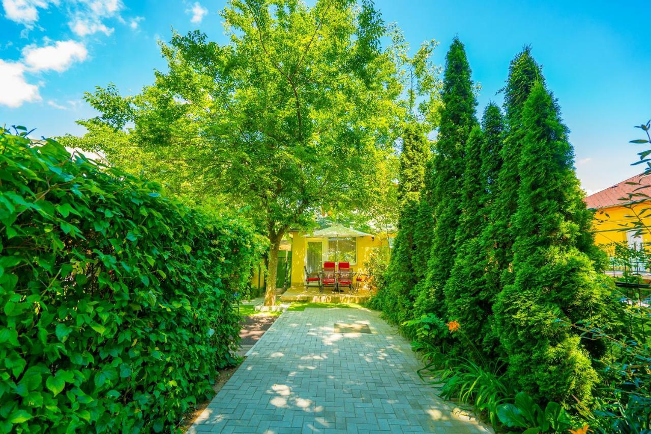 Villa Maria Apartman Ii. Siofok Exterior photo
